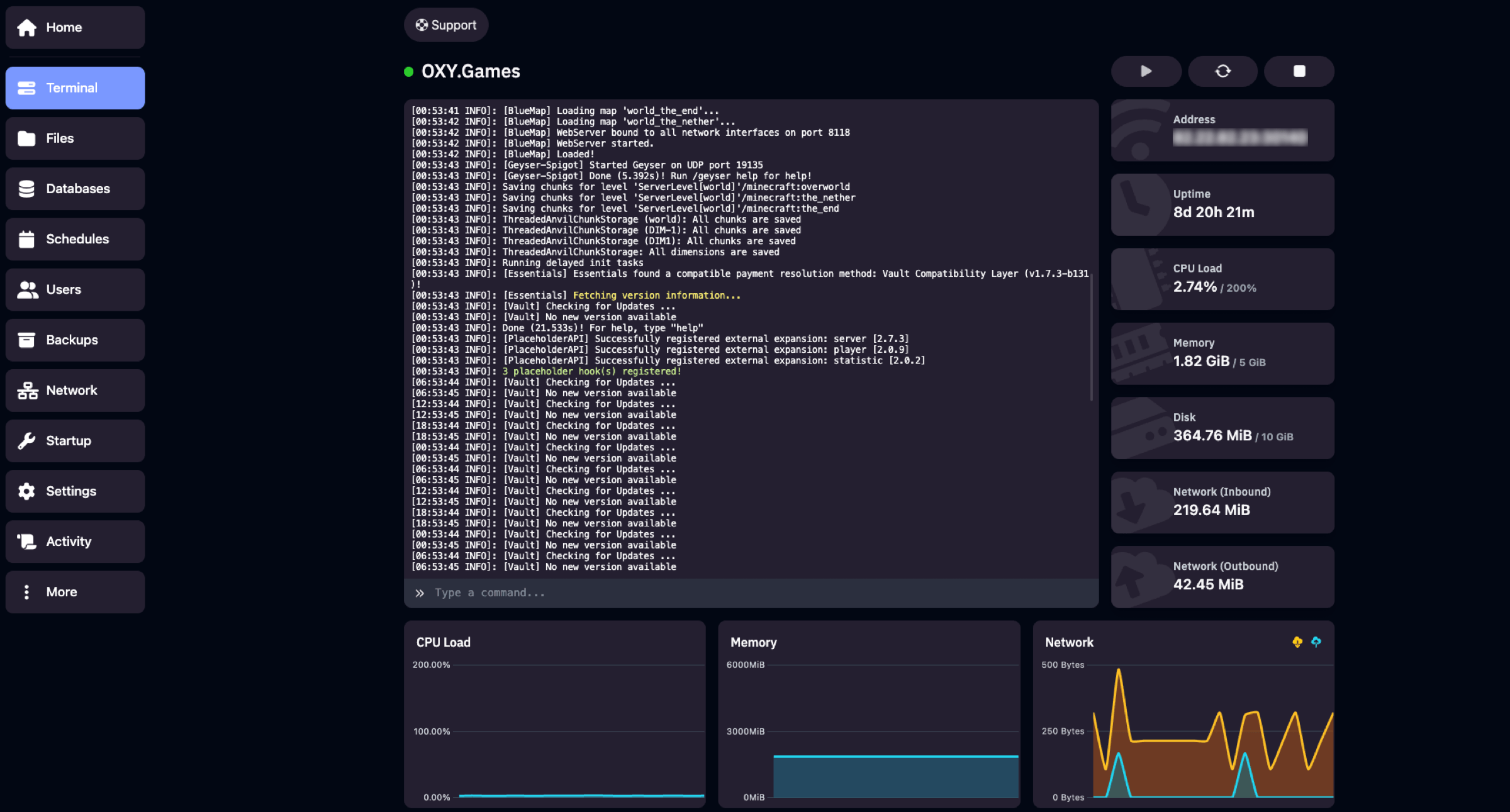 Screenshot van het OXY.Games-paneel met server-console, files en plugin-installer