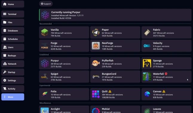 Voorbeeld van de versie switcher in het OXY.Games controlepaneel, waarmee eenvoudig tussen verschillende Minecraft-versies gewisseld kan worden